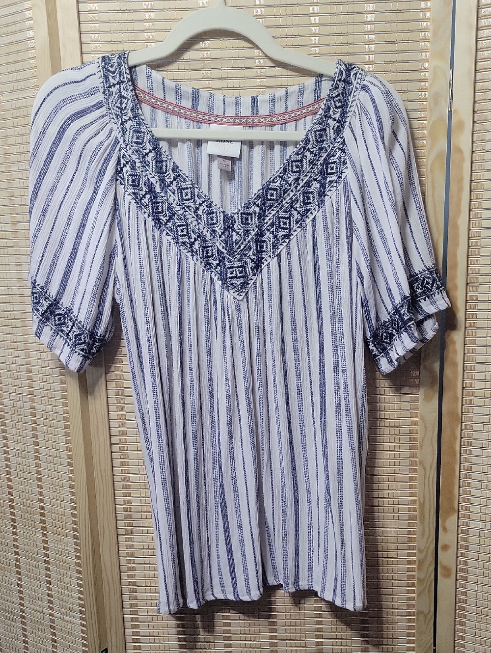 Knox Rose Striped/Embroidered Shirt - Medium